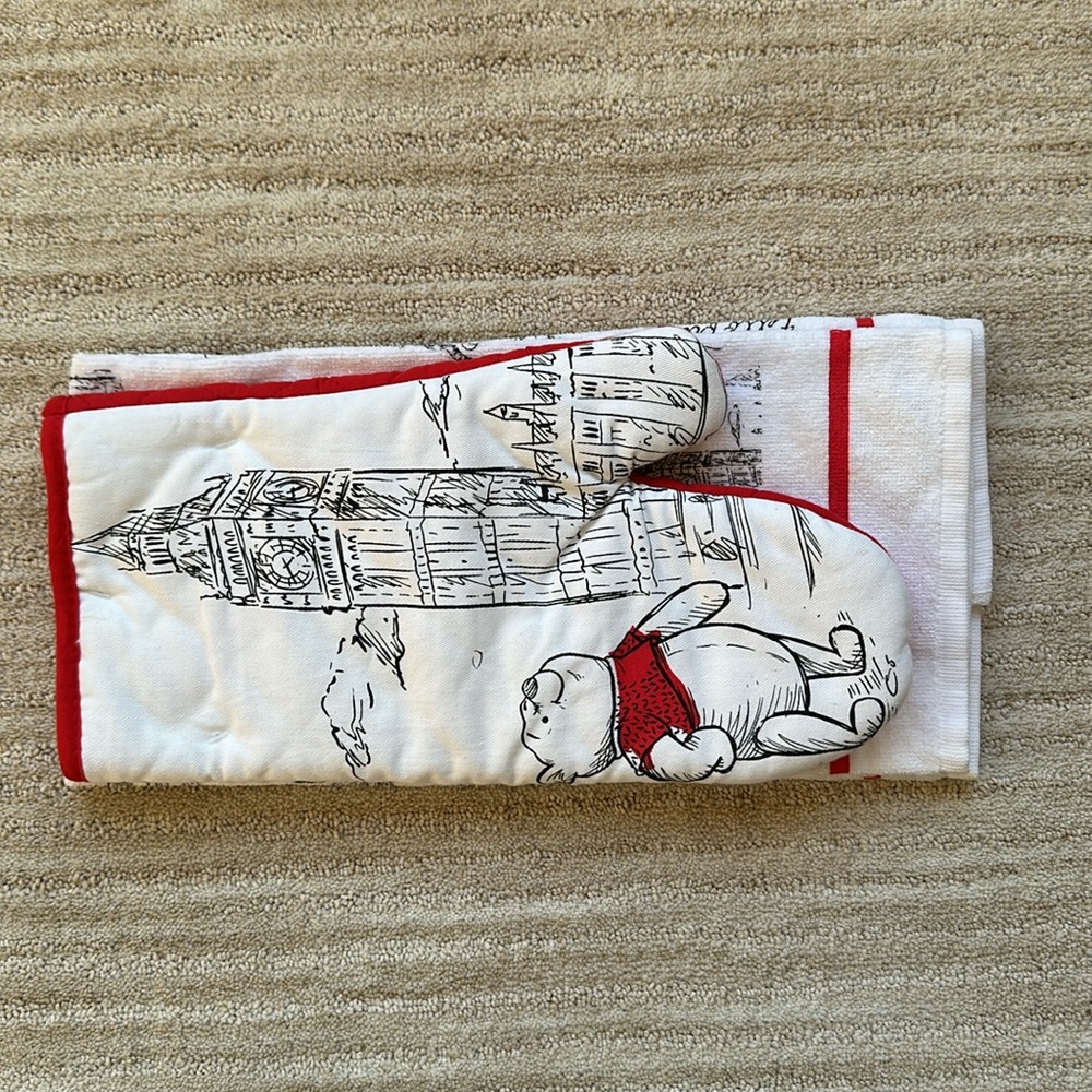 Disney CHRISTOPHER ROBIN Winnie the Pooh Oven Mitt+Dish Towel Set Big Ben Disney - Picture 4 of 10